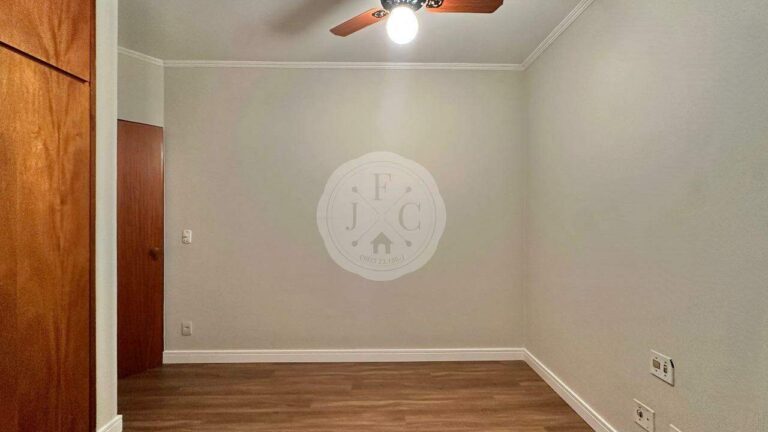 Apartamento para aluguel no Presidente Médici: