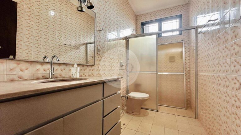 Casa Comercial à venda no Jardim São Luiz: