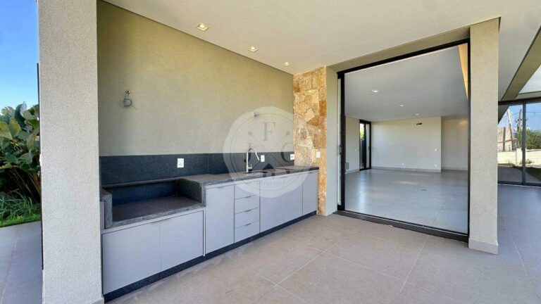Casa em Condomínio à venda no Residencial e Empresarial Alphaville: