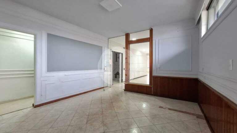 Casa Comercial à venda no Jardim Palma Travassos: