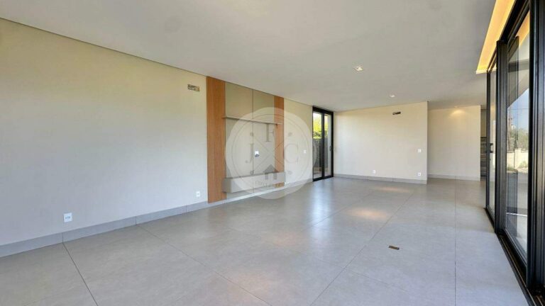Casa em Condomínio à venda no Residencial e Empresarial Alphaville: