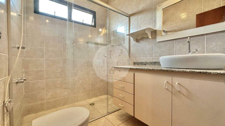 Apartamento para aluguel no Presidente Médici: