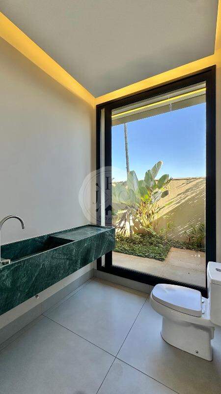 Casa em Condomínio à venda no Residencial e Empresarial Alphaville: