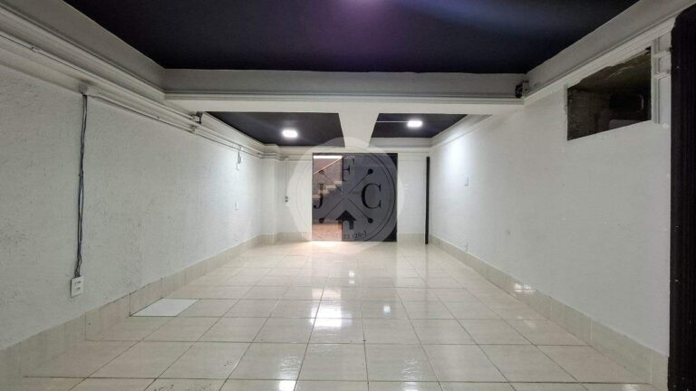 Casa Comercial à venda no Jardim Palma Travassos: